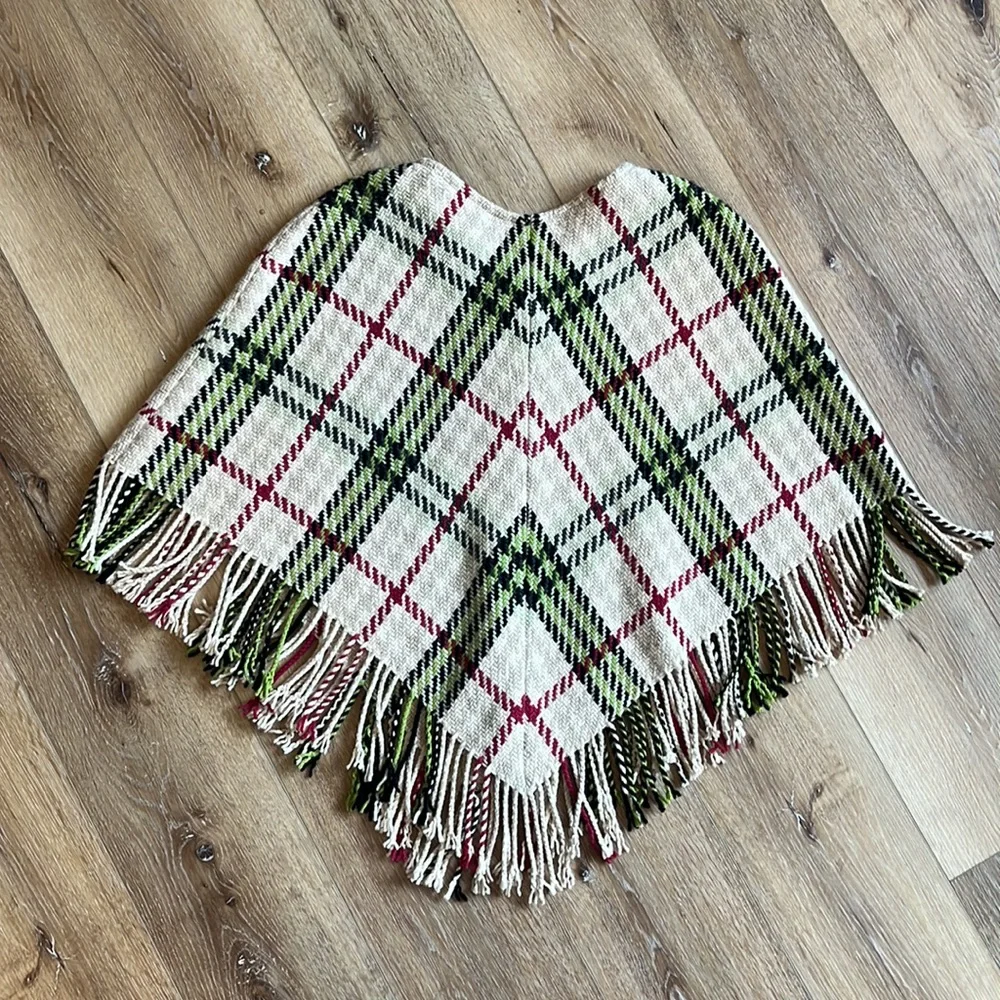BURBERRY London Cashmere Wool Plaid Fringe Poncho - Picture 6 of 9